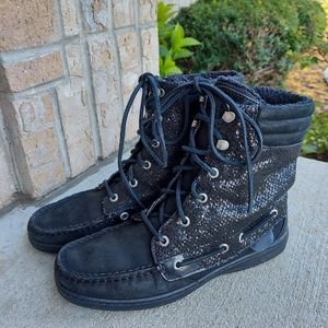 Sperry women's boots 😀😀😀 Size 7.5